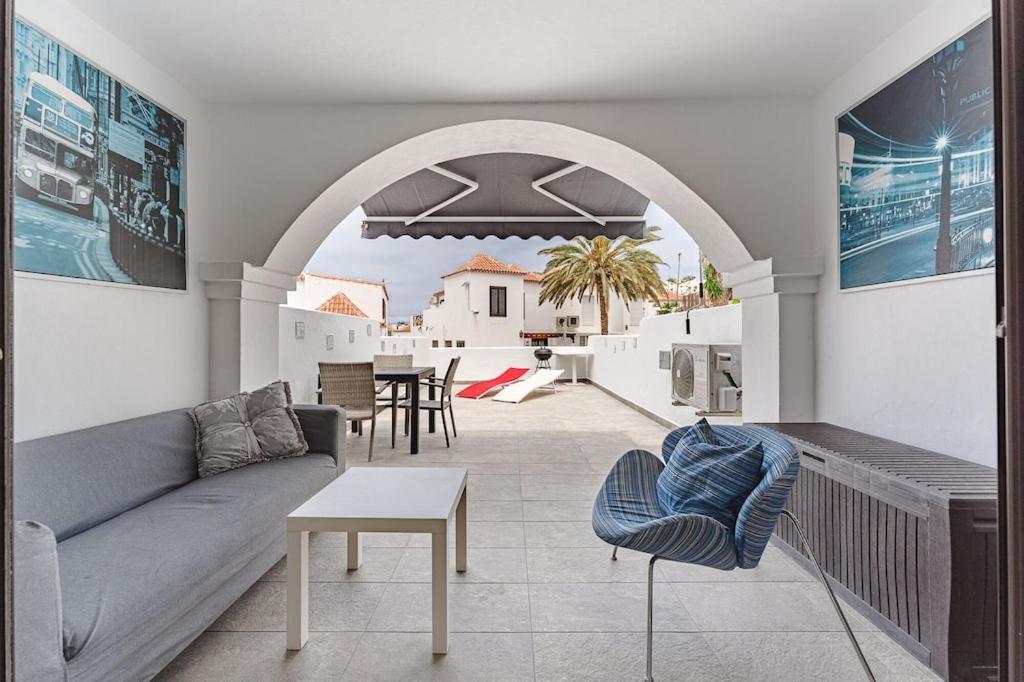 Beautiful With Large Terrace Close To The Arona (Tenerife)