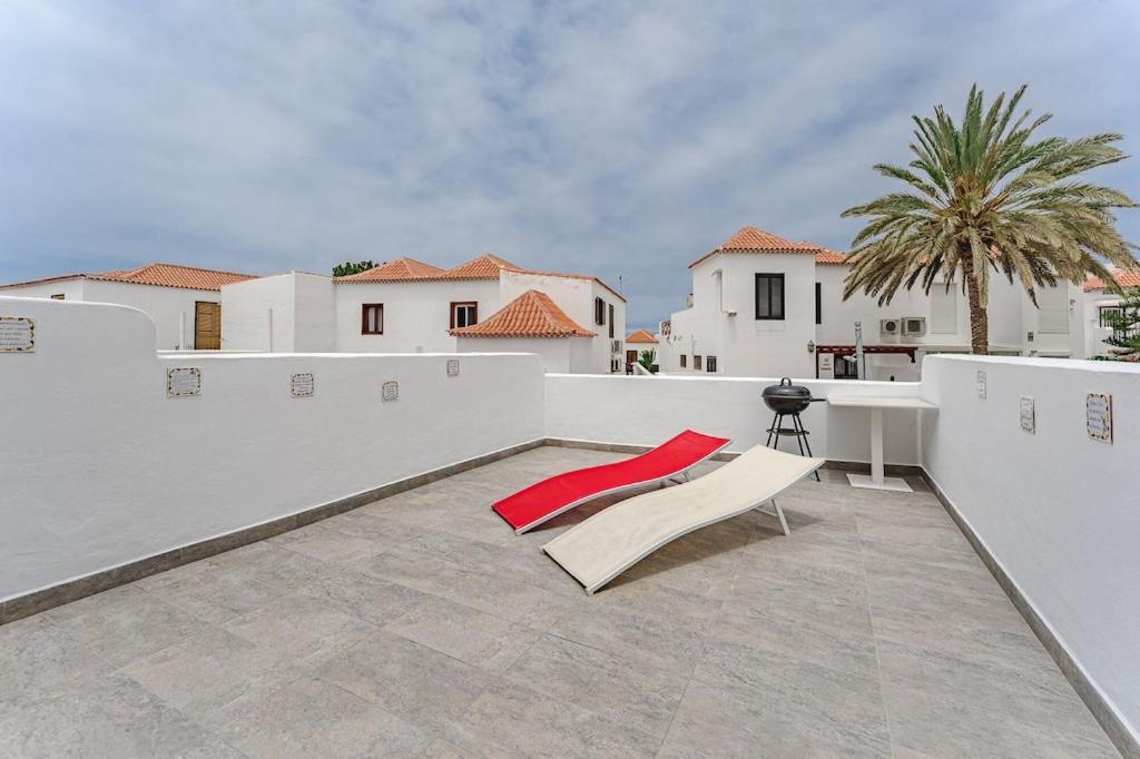 Beautiful With Large Terrace Close To The Arona (Tenerife)